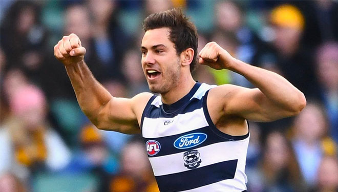 Daniel Menzel playing for the Geelong Cats